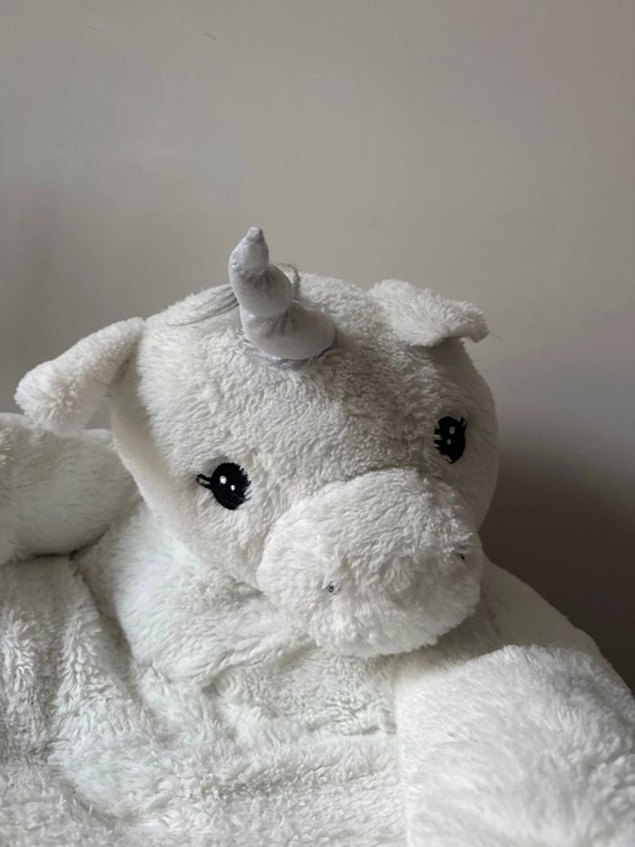 💺Siege/ pouf pour enfants licorne 45*45- Lisette blanc- très bon état - photo numéro 2
