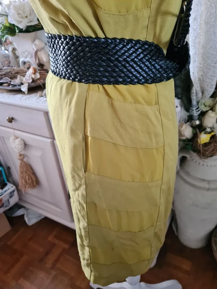 Robe moutarde 27 Quai de seine Taille 38 - photo numéro 4