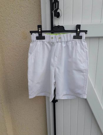 short filles NKY taille 10 ans 