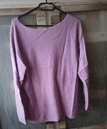 Pull peu épais lilas taille 38