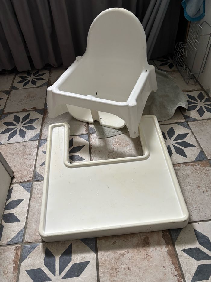 Chaise IKEA en kit - photo numéro 5