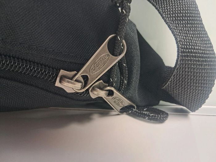 Eastpak sac banane fille noire neuve - photo numéro 5