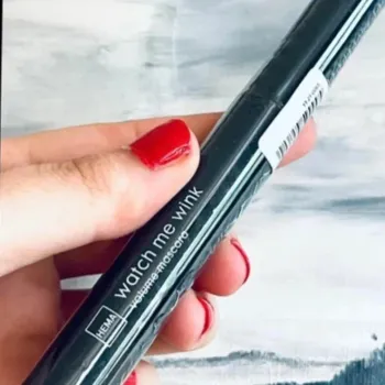 Sublime mascara noir neuf operculé cils long et sans paquet