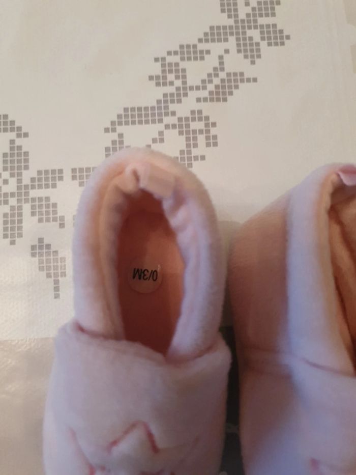 Chaussons bébé roses - photo numéro 2