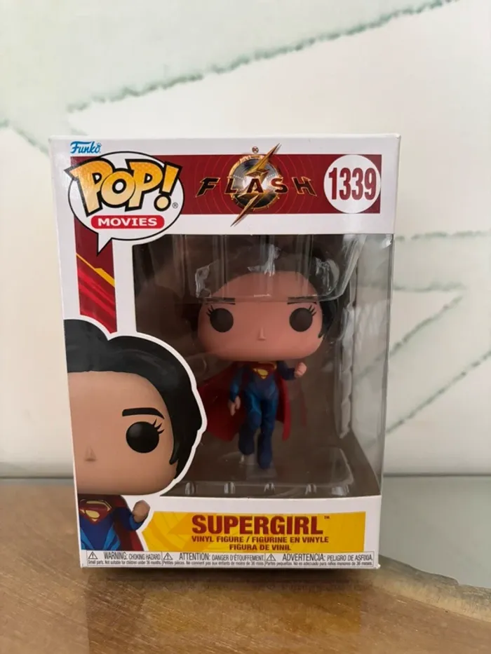 Figurine funko pop flash Supergirl 1339