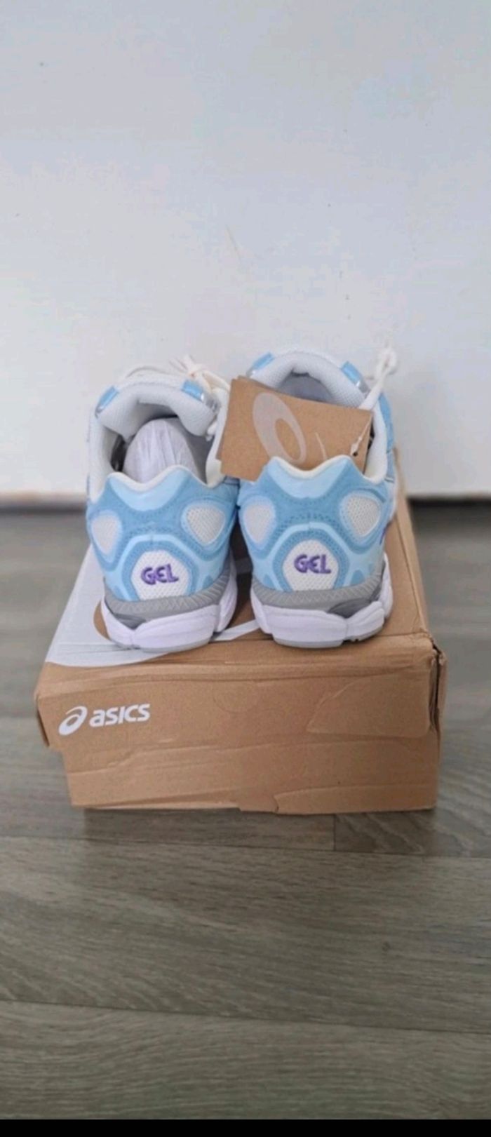 Asics gel nyc cream arctic sky bleu T43,5 - photo numéro 4