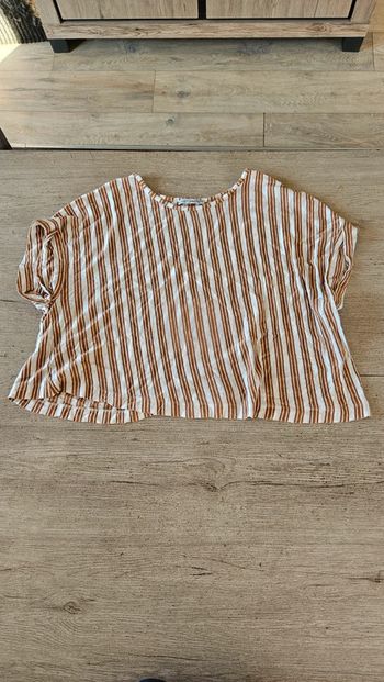 Blouse courte et large beige ligné orange foncé, Zara, M
