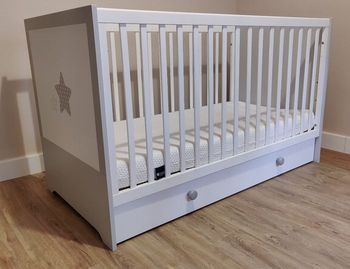 Lit évolutif 140x70 + commode