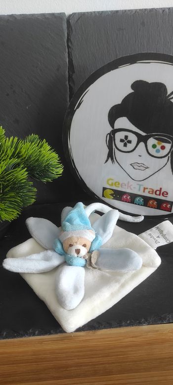 doudou et comagnie mini bleu blanc marron bonnet pétale fleur ancien Plat Petit