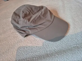 Casquette enfant avec protection nuque