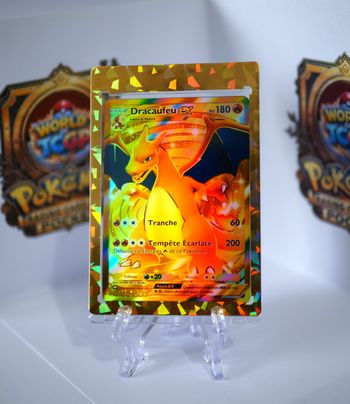 Carte Dracaufeu Ex TCGP et boitier or