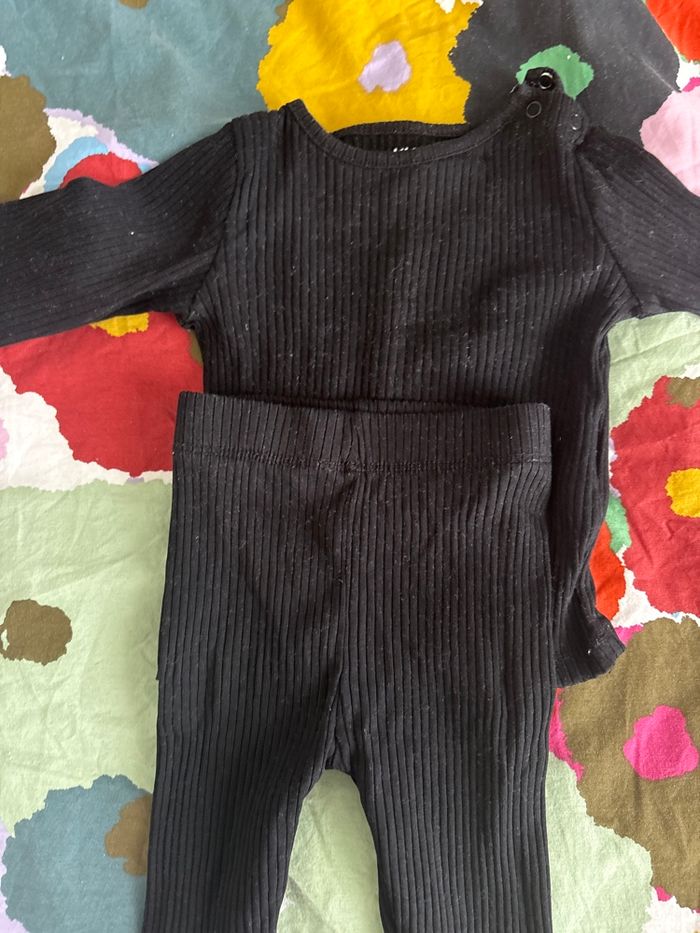 Lot de deux ensembles - photo numéro 4