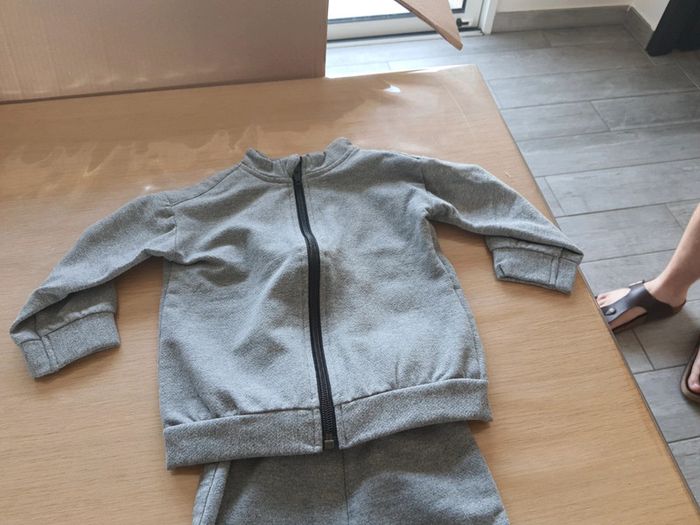 Ensemble sport - photo numéro 2