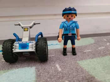 Playmobil policière gyropode 6877