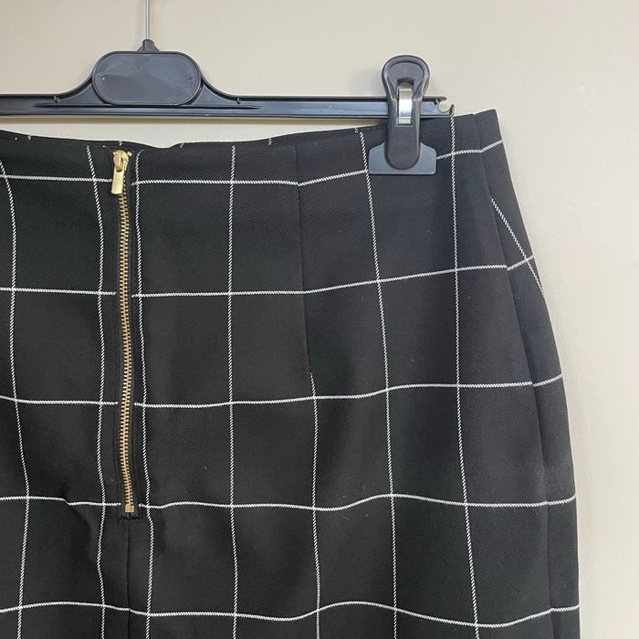 Jupe courte noire à carreaux blancs H&M taille 42 zip doré devant style graphique V062 - photo numéro 7