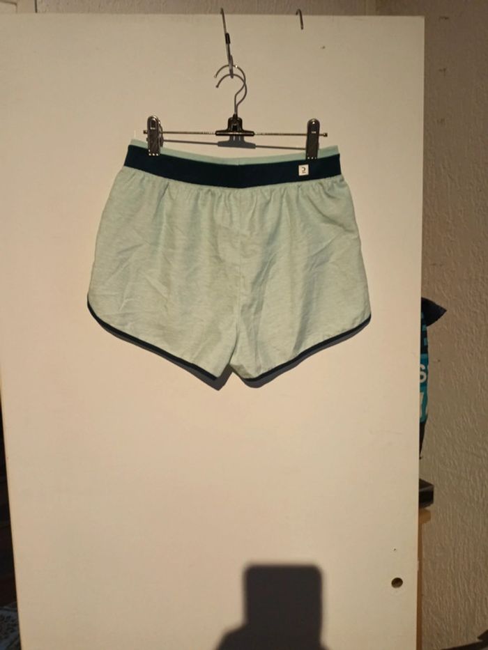 Short fille - photo numéro 4