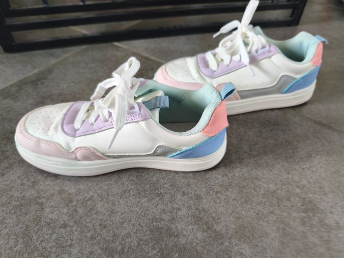 Baskets fille pointure 35 - photo numéro 4