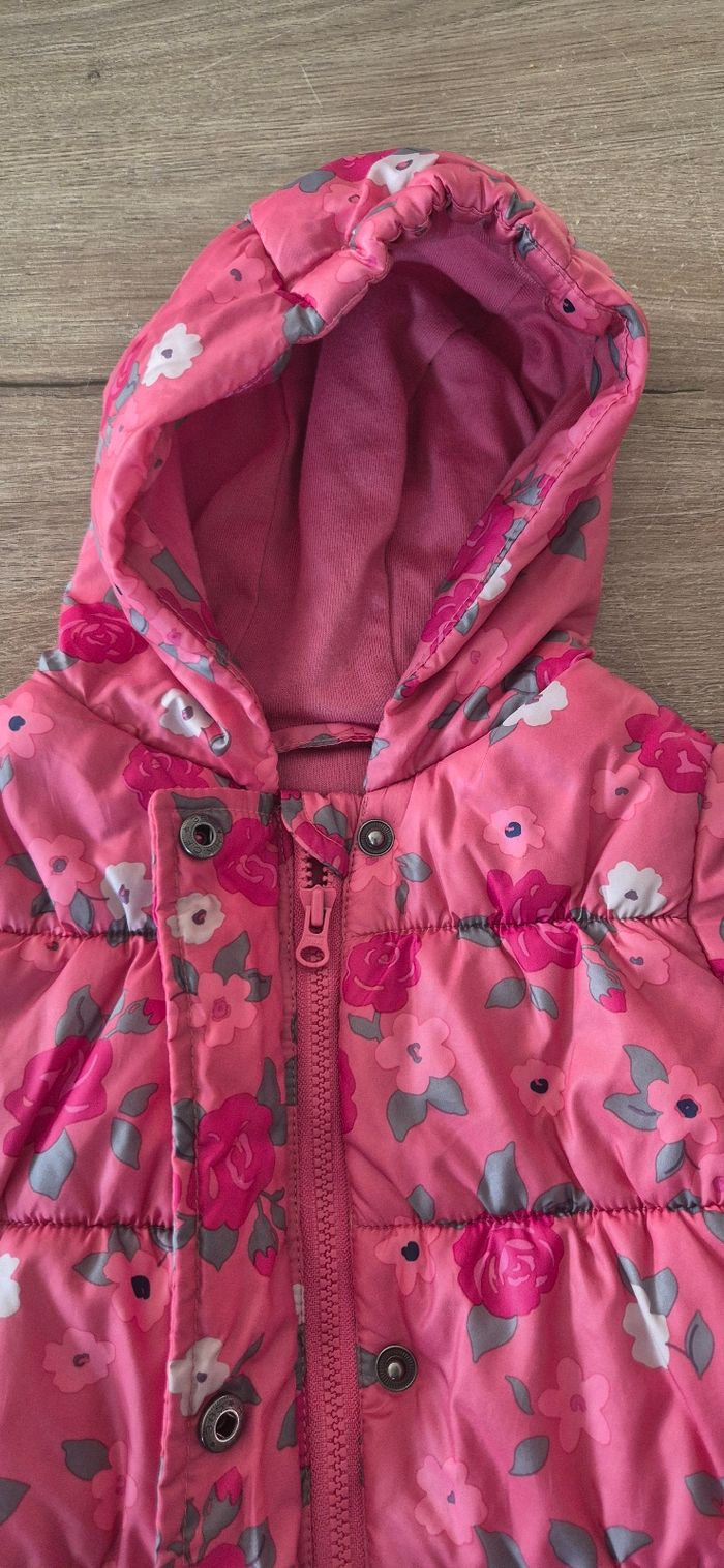 Doudoune Benetton 6 mois 🌸 - photo numéro 3