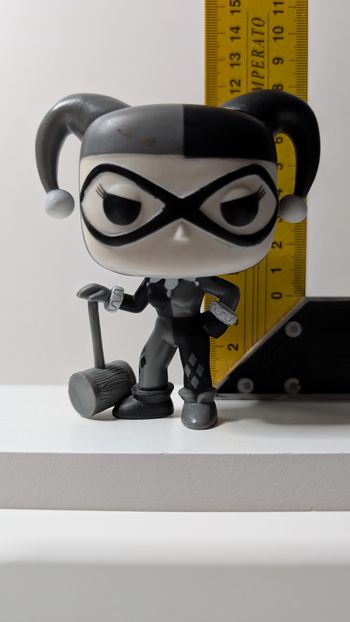 [Funko pop] Figurine DC Harley Quinn Black and White 45