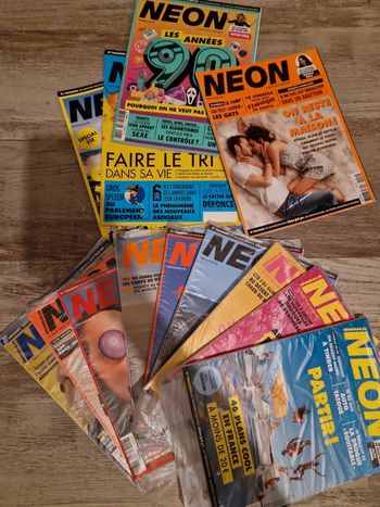 Lot magazines NEON