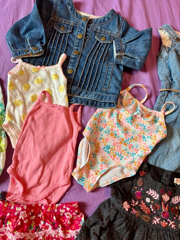 Lot vêtements fille 1 à 6 mois - photo numéro 5