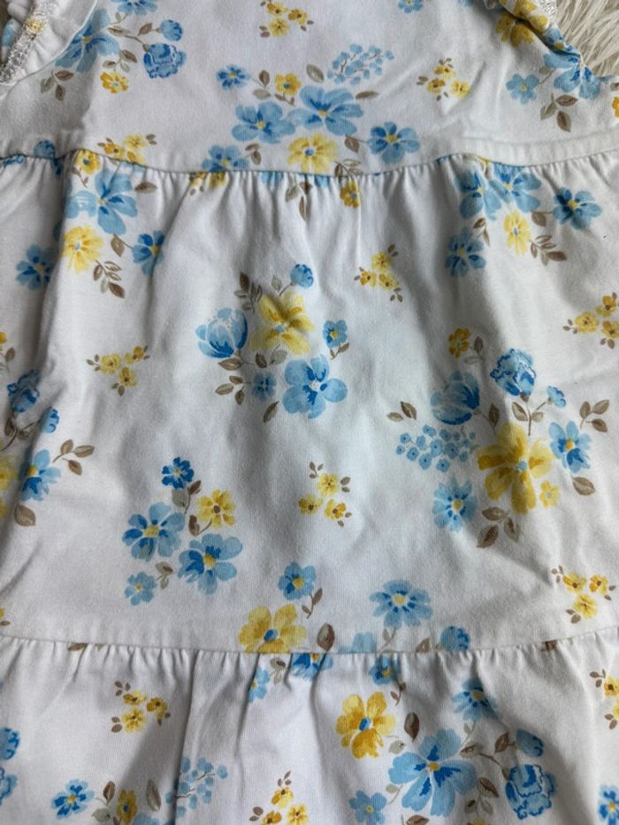 Robe fleurie C&A taille 12-18 mois - photo numéro 3