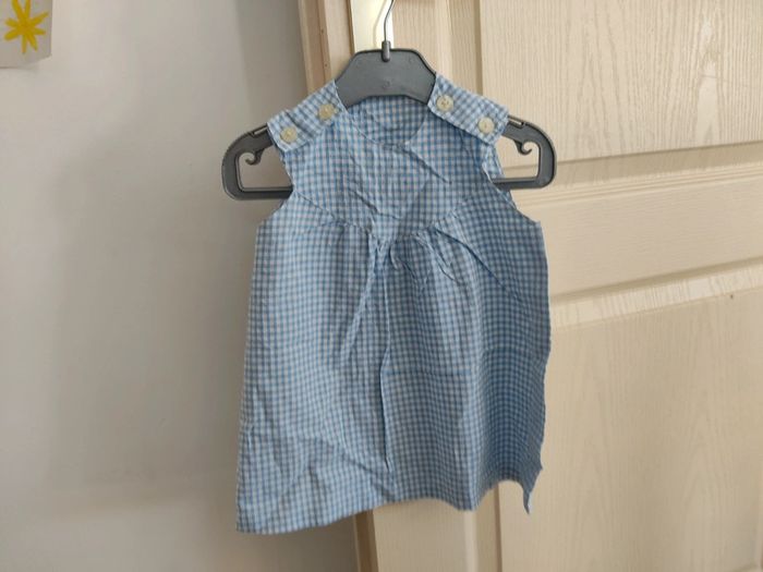 6mois robe d été bleue Vichy . Tbe - photo numéro 5