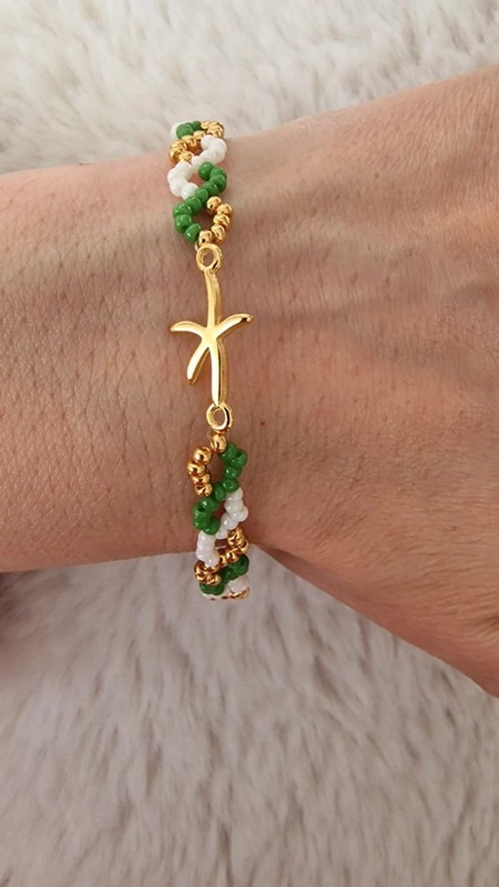 Bracelet vert et doré thème vacances/été