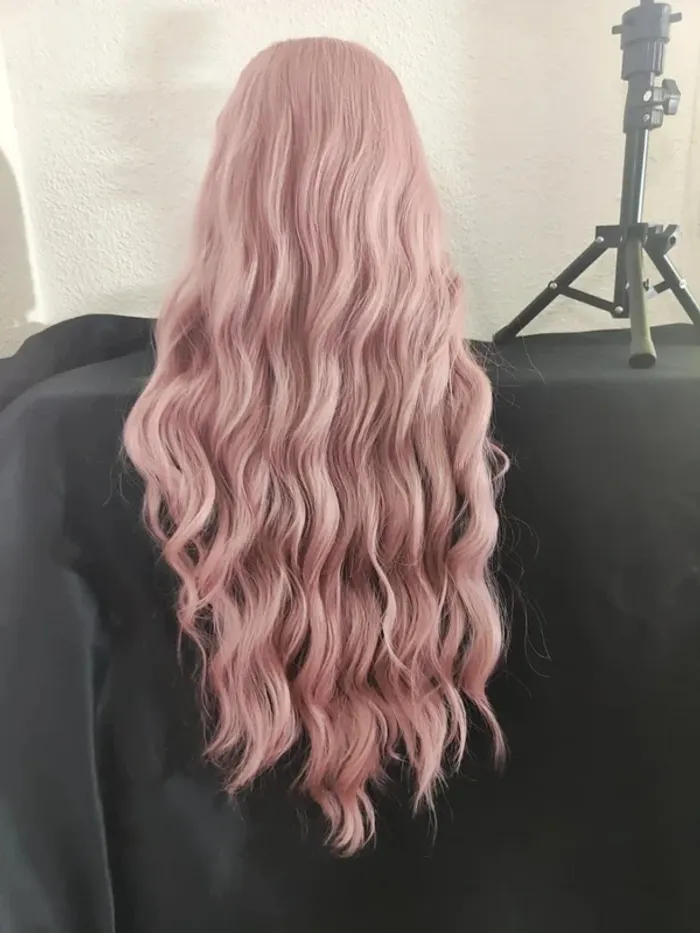 Perruque Naturelle Rose Pastel Luxe Tendance