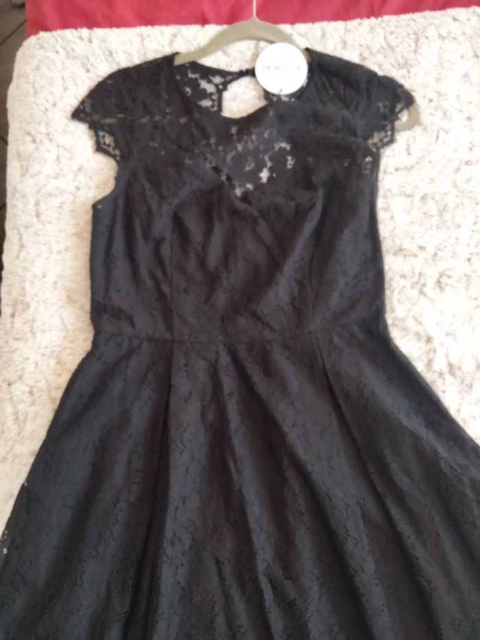 Robe Kookaï neuve taille 38 - photo numéro 8