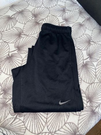 Jogging nike  taille S