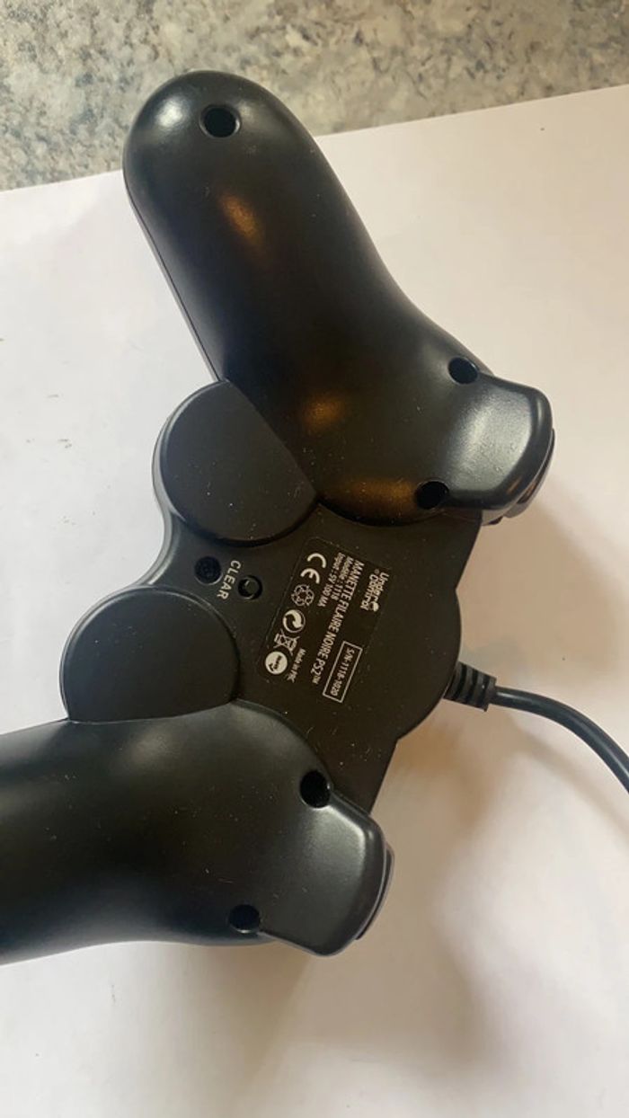 manette ps2 Under control - photo numéro 2