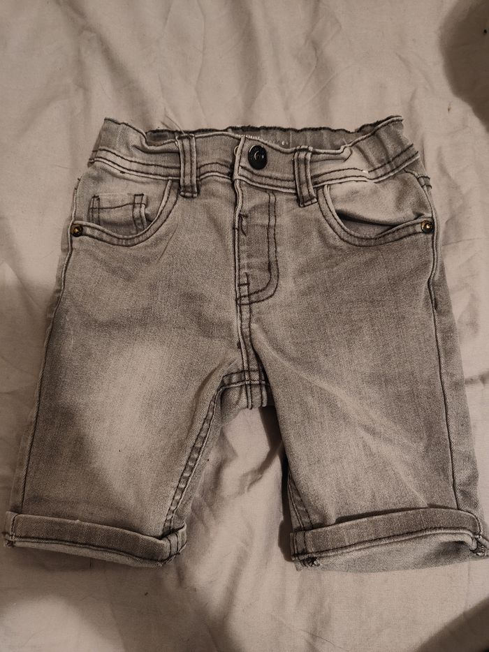 Short en jean gris