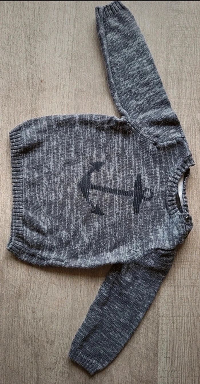 Pulls bébé 12mois ( En lot ou à l'unité) - photo numéro 6