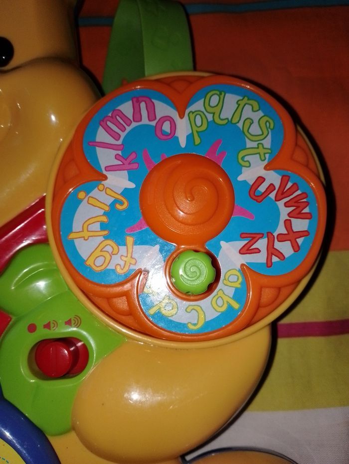 Maxi tableau d'éveil parlant VTECH Disney - photo numéro 5