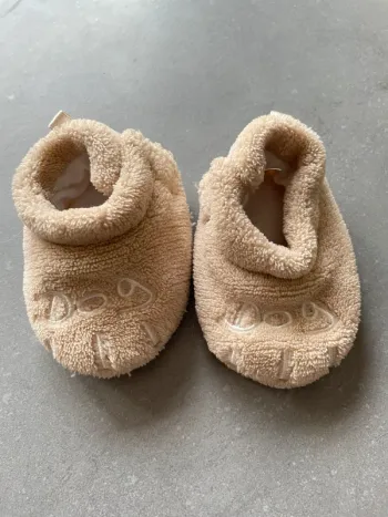 Chaussons bébé garçon pattes d’ours hiver