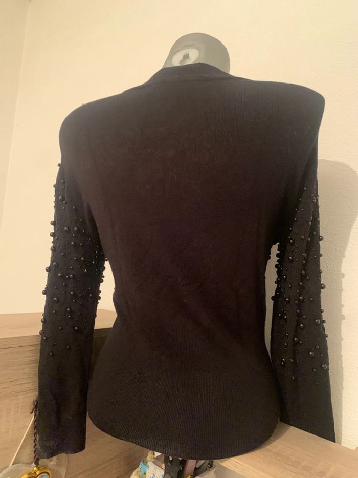 pull noir avec perles - photo numéro 5