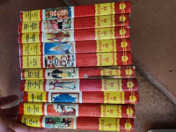 Bibliothèque Rouge et Or, série Dauphine (en lot ou à l’unité)