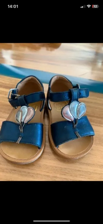 Sandales Pom d’api taille 19