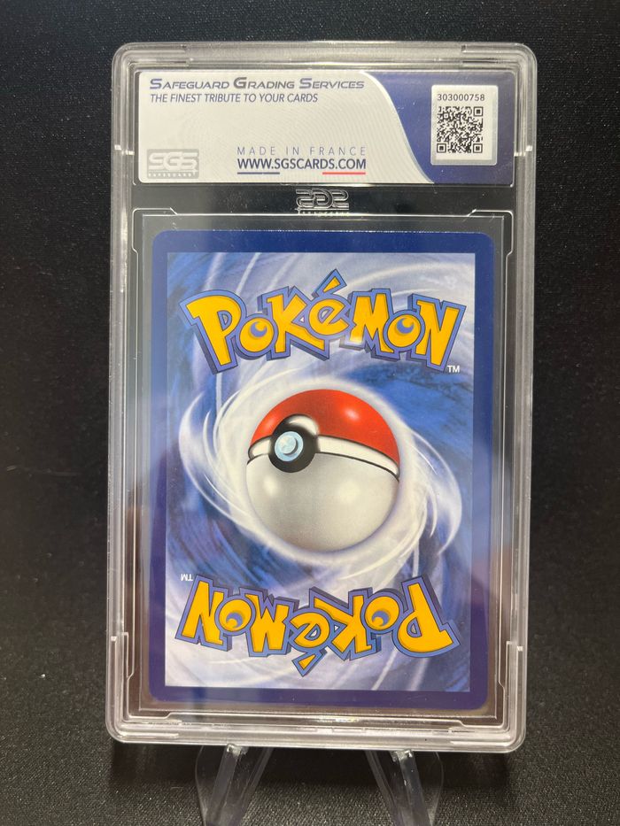 Carte Pokémon Muplodocus 135/196 SGS 9,5 - photo numéro 2