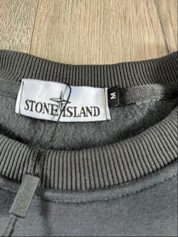 Pull stone Island