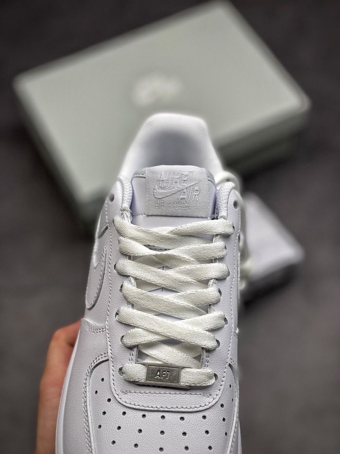 Nike Air Force 1 Low '07 White (armée de l'air blanche)41 - photo numéro 8