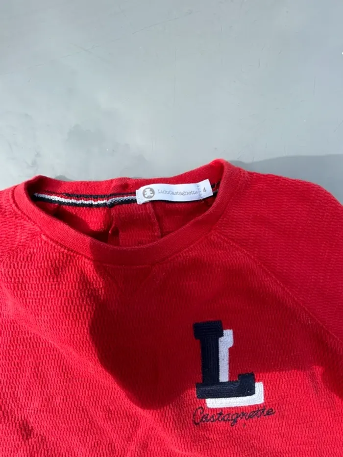 Pull rouge - photo numéro 2