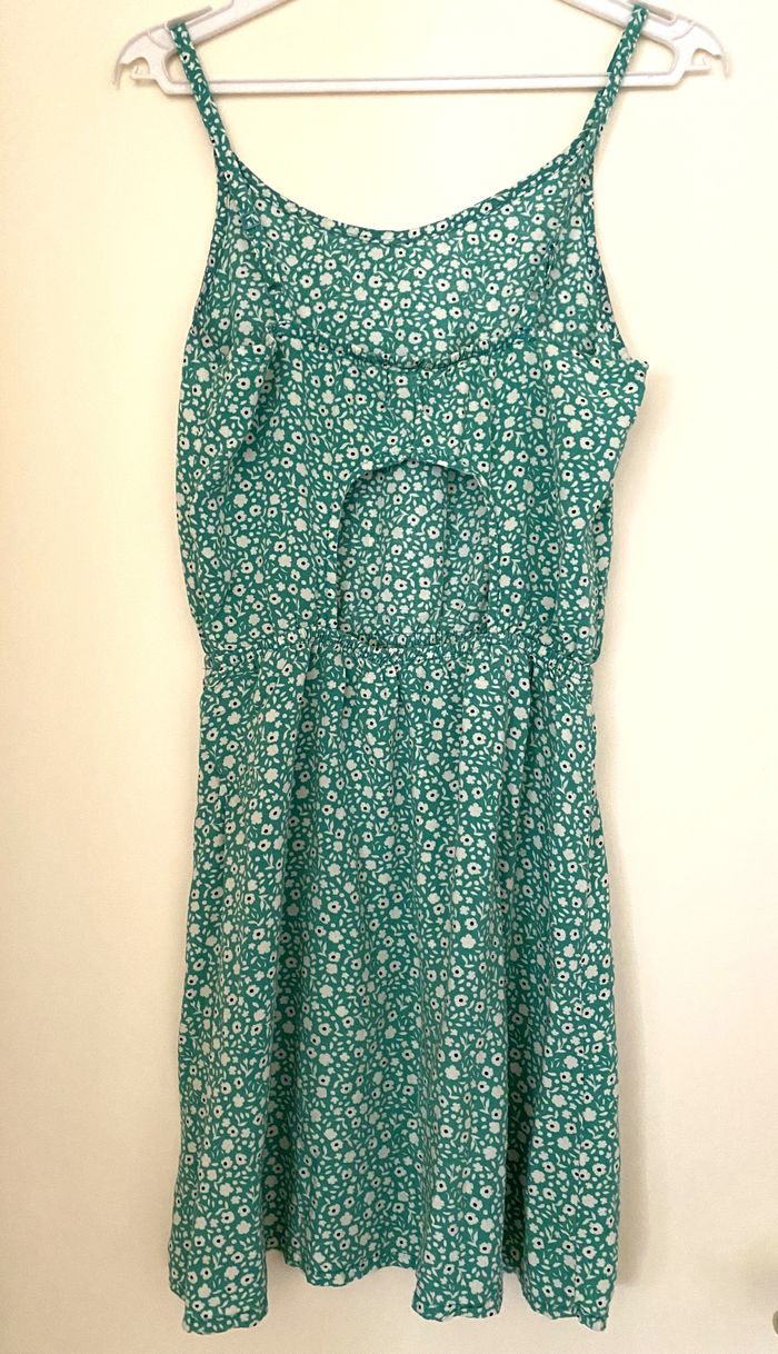 Robe verte fleurie taille XS - photo numéro 2
