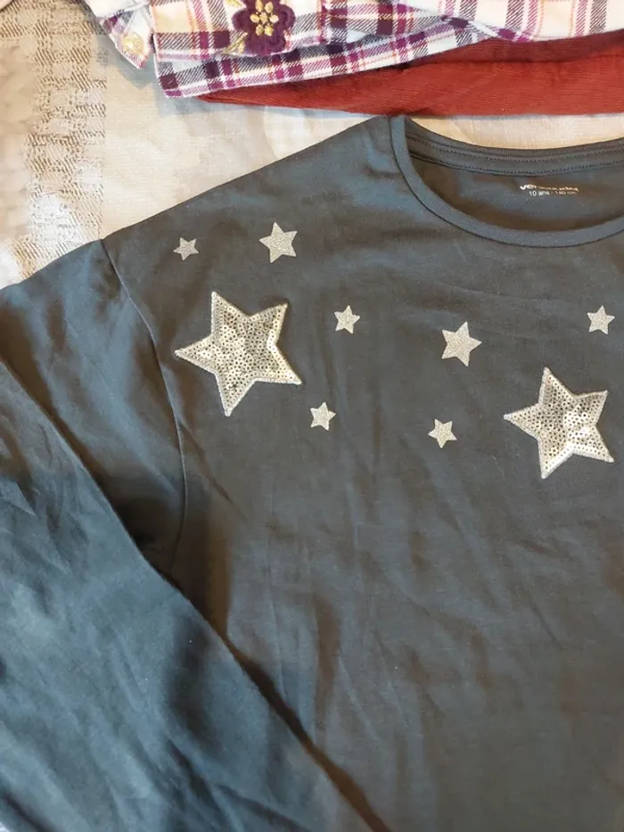 T-shirt manches longues neuf Vertbaudet 10A - photo numéro 3