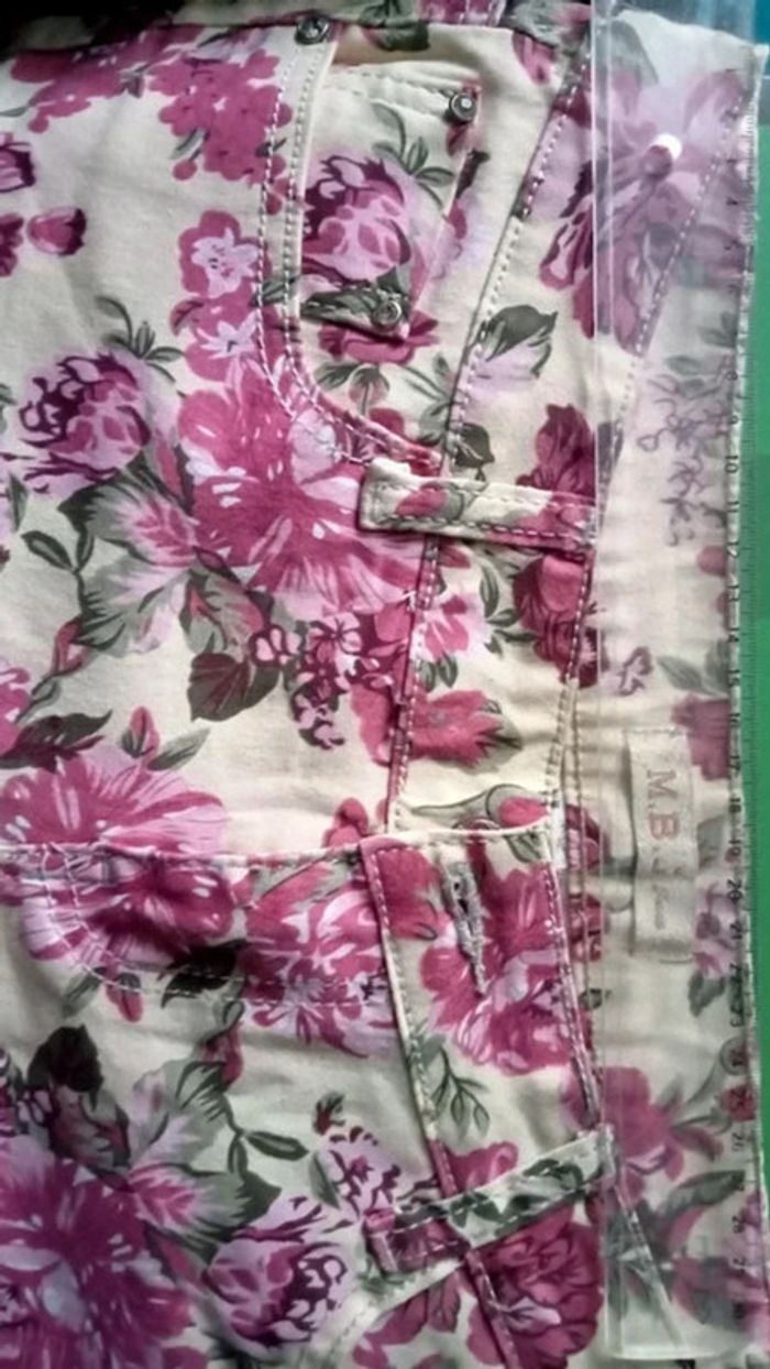 Short en jean à motif - photo numéro 3