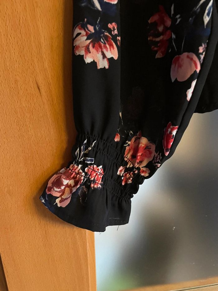 Belle blouse drapé imprimé fleur 🌺 taille 38 - photo numéro 4