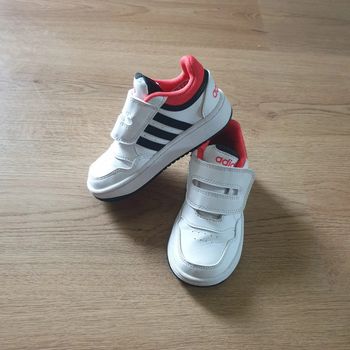 💚 Baskets a scratchs Adidas pointure 26 #emyfleury_pointure26garçon