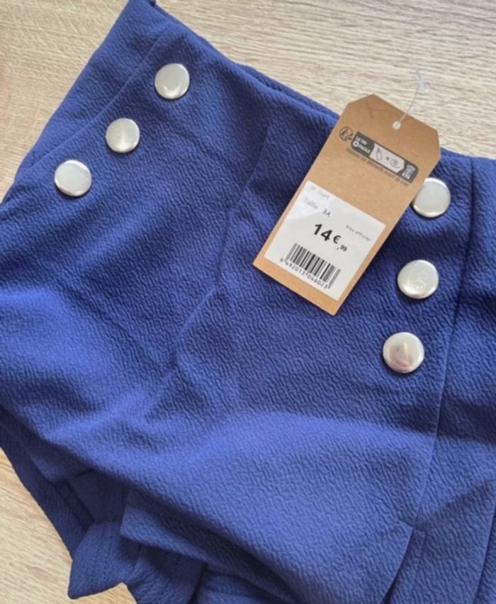 Jupe short 3 ans - photo numéro 2