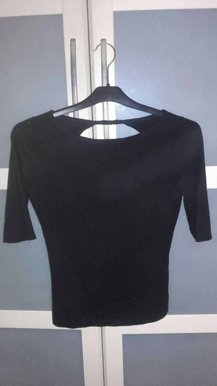 Tee shirt dos nu rond noir - photo numéro 3